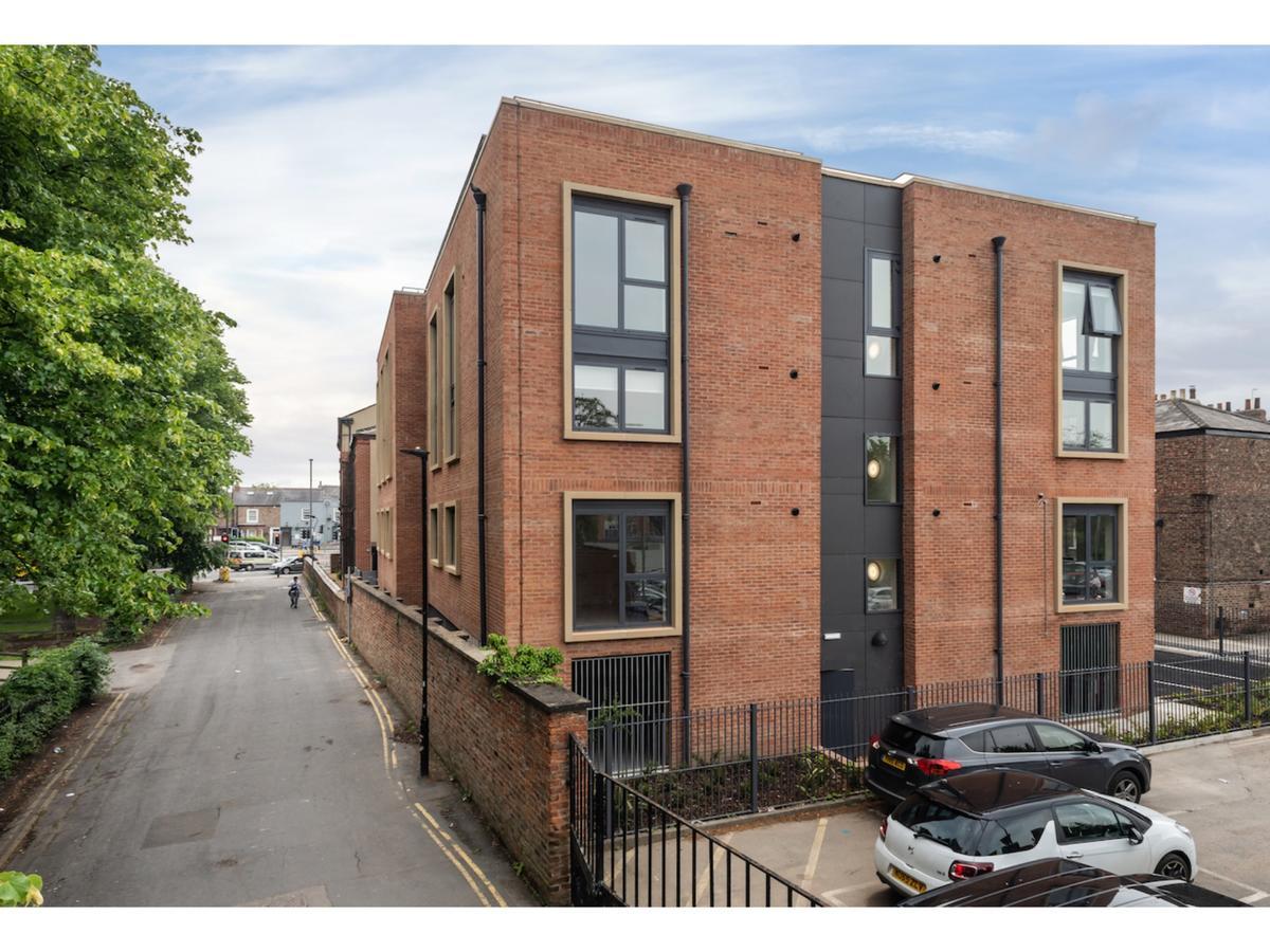 Stylish Flat Near The City Centre - Pass The Keys York Eksteriør bilde